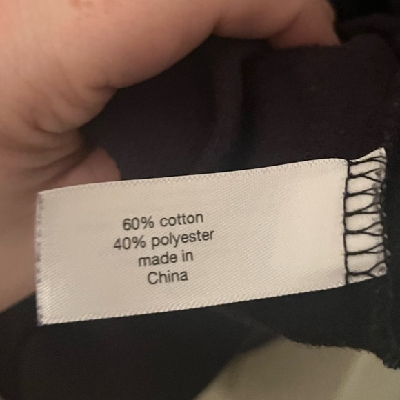 26/28 Black Hocus Pocus Graphic Sweatshirt - Picture 5 of 6